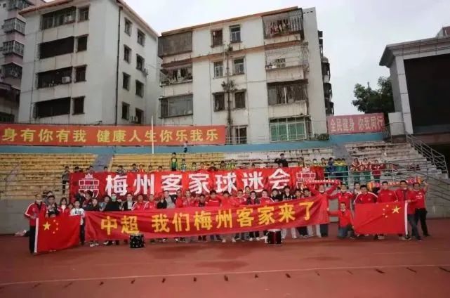 另外，张家辉饰演的角色似乎另有图谋，神秘策划着一个;天幕计划